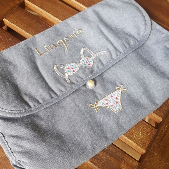 Handmade lingerie bag - Picture 1 of 5